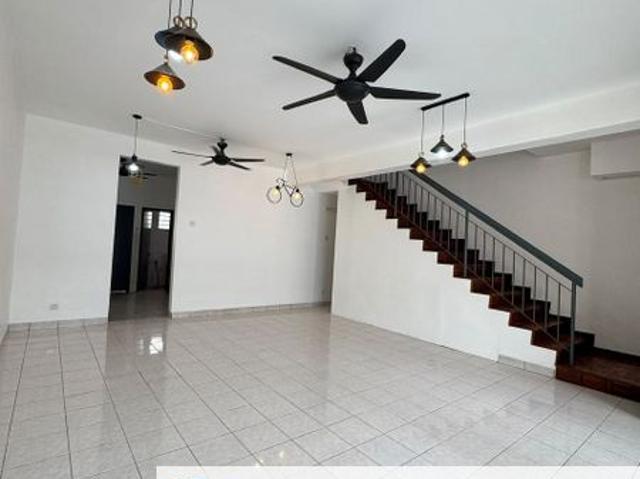 House for rent in Petaling, Alam Impian