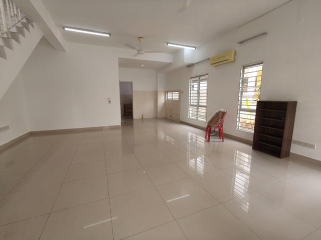 House for rent in Petaling, Alam Impian