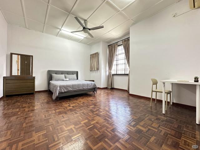 Room for rent in Setia Indah, Johor Bahru