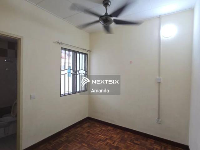 House for rent in Petaling, Alam Impian