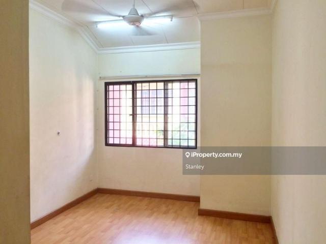 House for rent in Petaling, Alam Impian