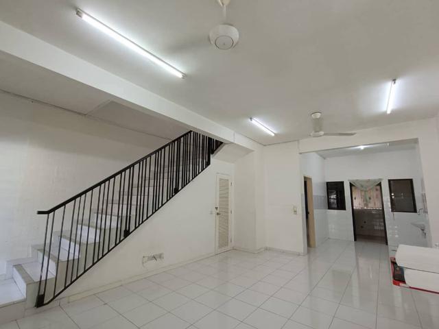 Terraced House for rent in Petaling, Alam Impian