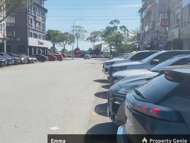 Shop for rent in Petaling, Alam Impian