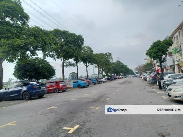 Shop for rent in Petaling, Alam Impian