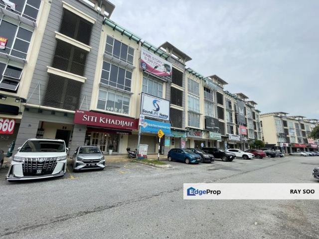 Shop for sale in Petaling, Alam Impian