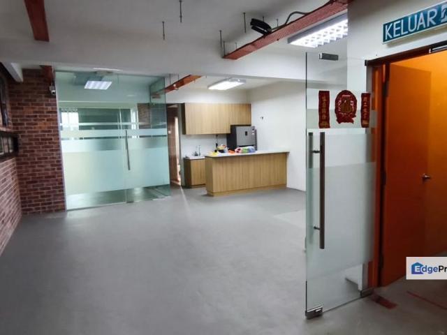 Shop for rent in Seksyen U13, Shah Alam