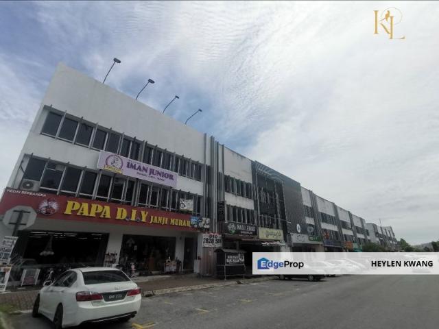 Shop for rent in Petaling, Alam Impian