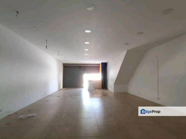 Shop for rent in Petaling, Alam Impian