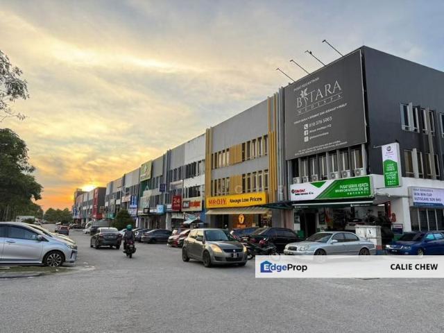 Shop for sale in Petaling, Alam Impian