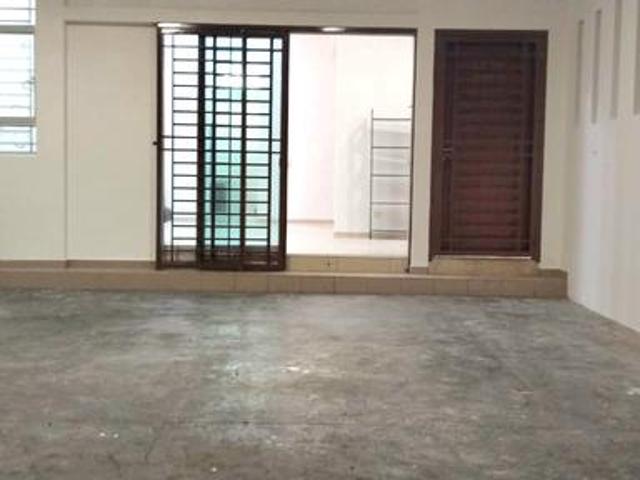 Terraced House for rent in Mukim 13, Georgetown