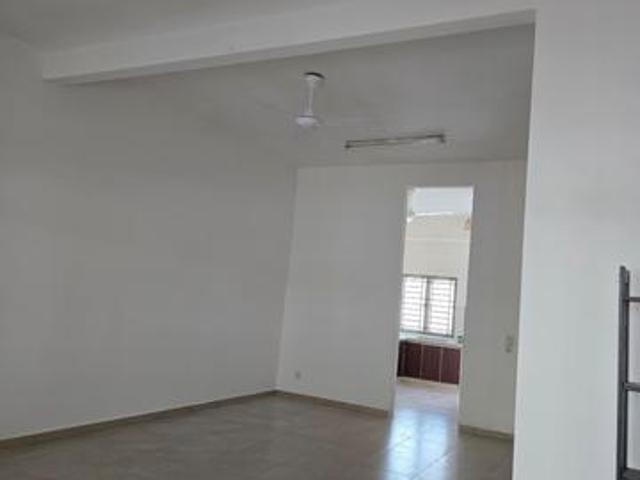 Terraced House for rent in Mukim 13, Georgetown