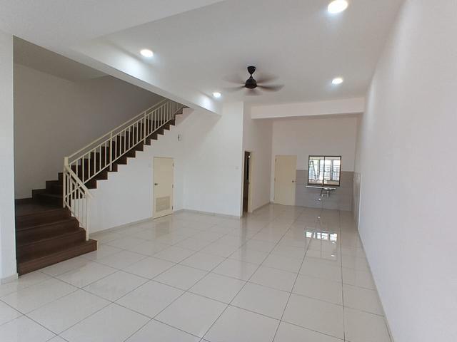 Terraced House for rent in Petaling, Alam Impian