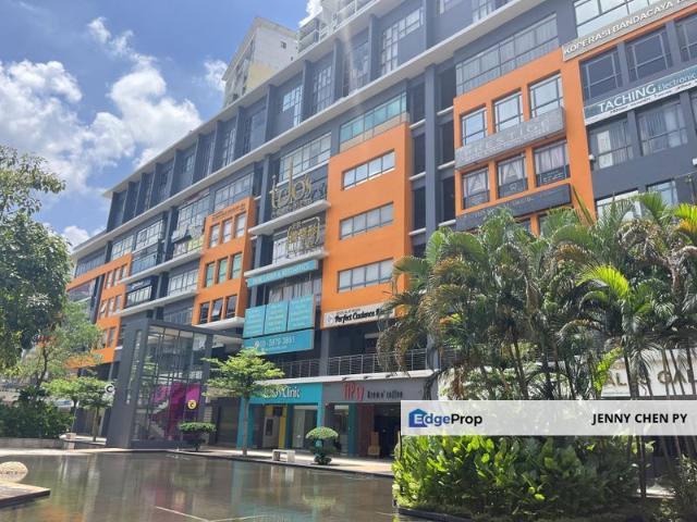 Shop for sale in Petaling, Subang Jaya