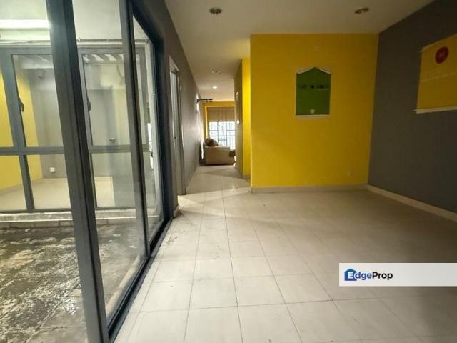Shop for rent in Petaling, Subang Jaya