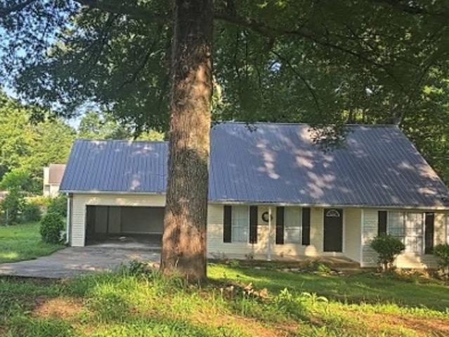 House for sale in Anniston, Alabama