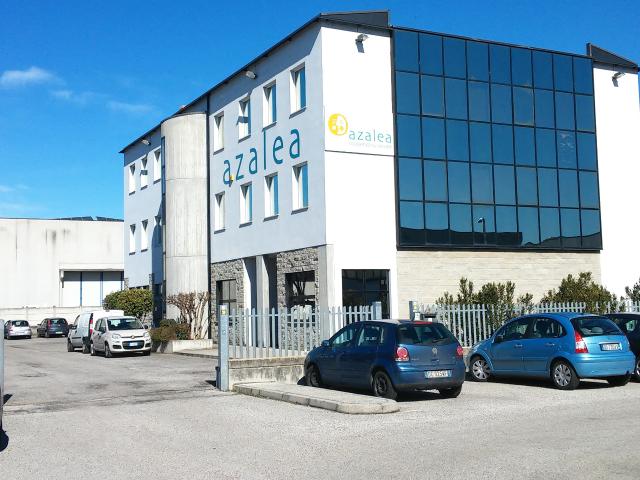 Ufficio in affitto a Pescantina, Veneto