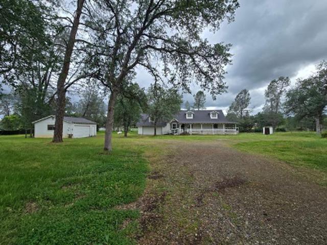 House for sale in Shasta, California