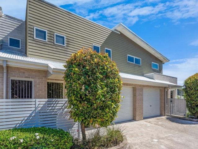 Townhouse for sale in Ambergate, New South Wales