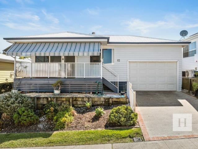 Villa for sale in Lake Munmorah, New South Wales