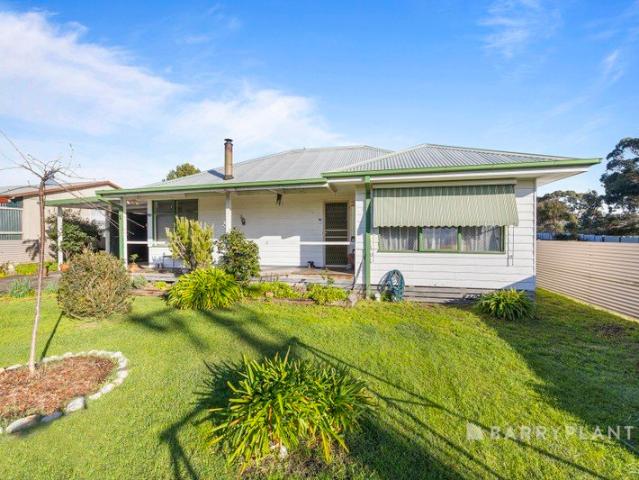 House for sale in Beaufort, Victoria