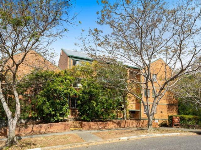 Townhouse for sale in Toombul, Queensland