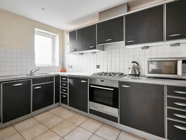 Apartment for rent in Virginia Quay, Greater London