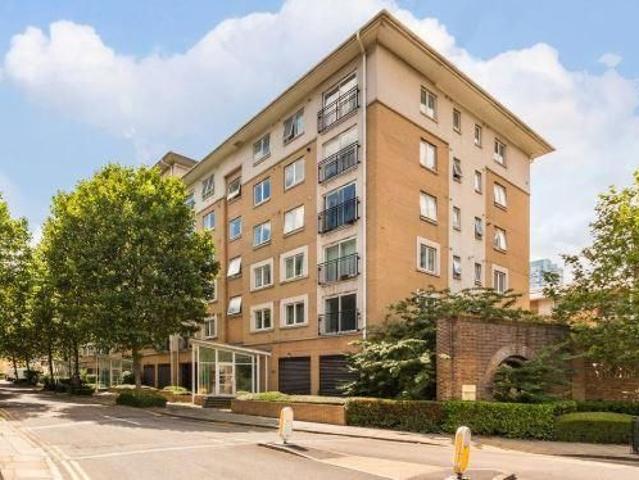Apartment for rent in Virginia Quay, Greater London