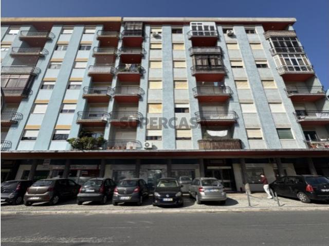 Armazém venda em Setúbal