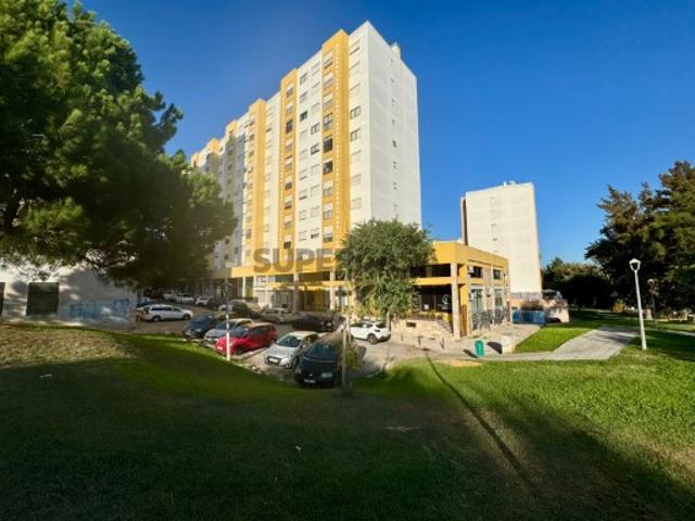 Armazém venda em Setúbal