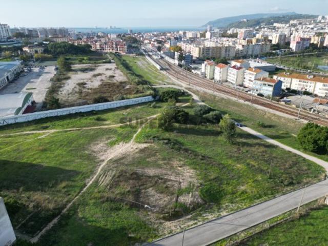 Terreno venda em Pinheirinhos, Setúbal