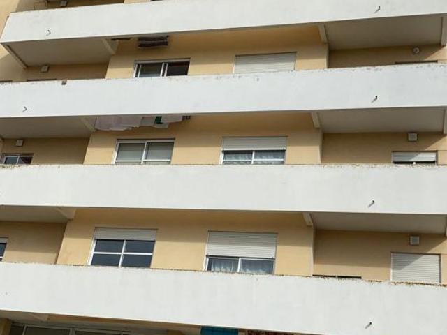 Garagem alugar em Nova Azeda, Setúbal