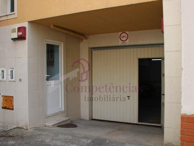 Garagem alugar em Setúbal