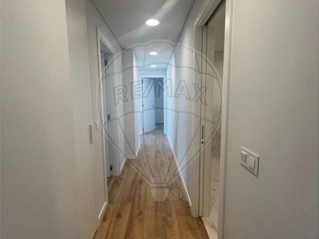 Apartamento alugar em Bairro Ferroviário, Barreiro