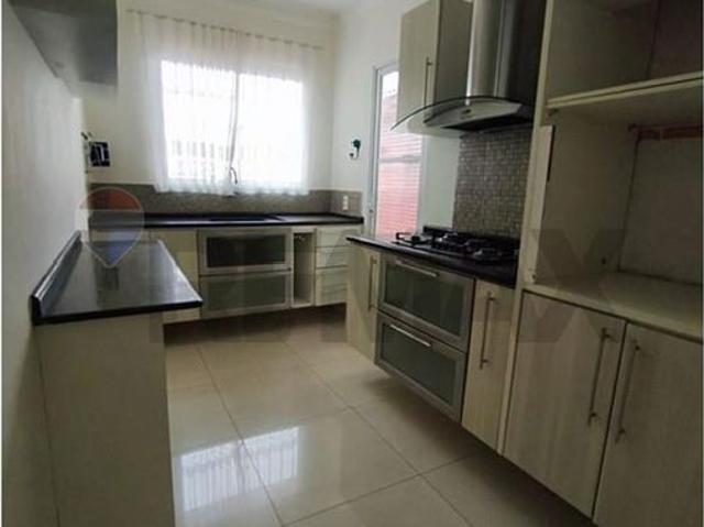 Casa aluguel em Região Imediata de São José dos Campos, Região Metropolitana do Vale do Paraíba e Litoral Norte