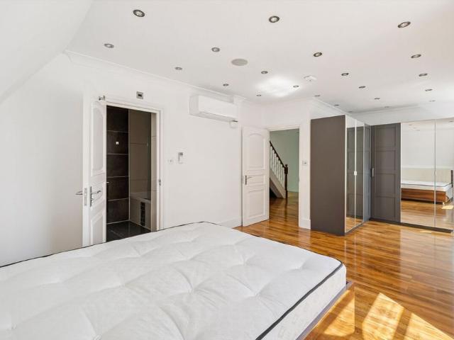 Apartment for rent in Paddington, Greater London