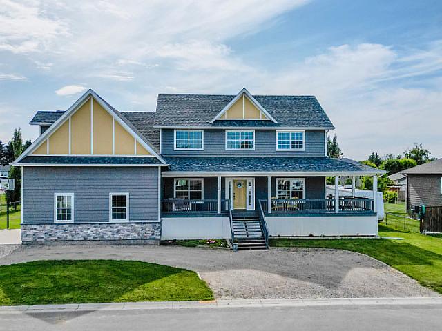 House for sale in Magrath, Alberta