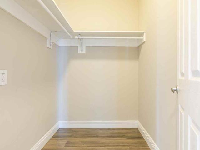 Apartment for rent in Canoga Park, California