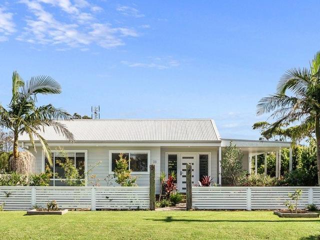 House for sale in Shoalhaven Heads, New South Wales