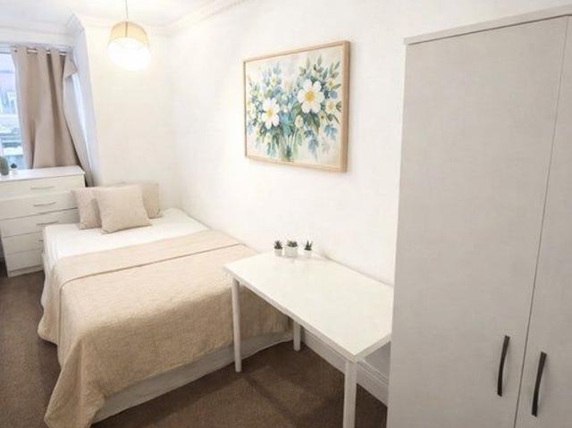 Room for rent in Tottenham Hale, Greater London