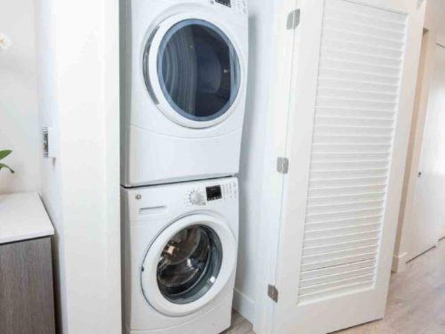 Apartment for rent in Canoga Park, California