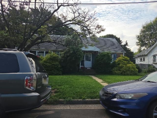 House for sale in Edison, New Jersey