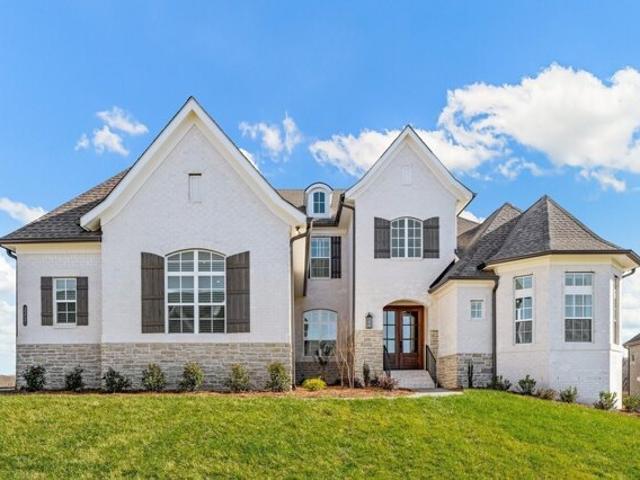 House for sale in Fairview