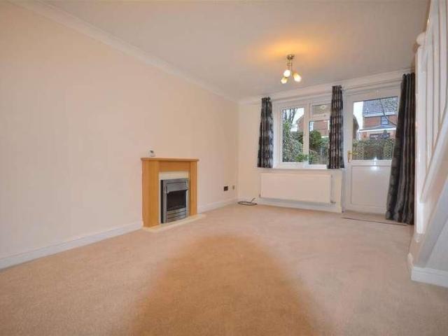 Townhouse for rent in Balance Hill, East Staffordshire