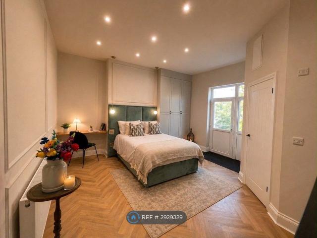 Room for rent in Highfields, Old Wharf