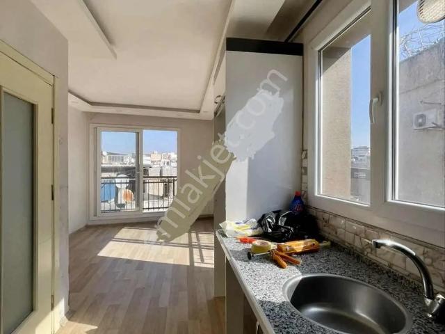 Sevgi Mahallesi, Karabağlar içerisinde kiralık mülk