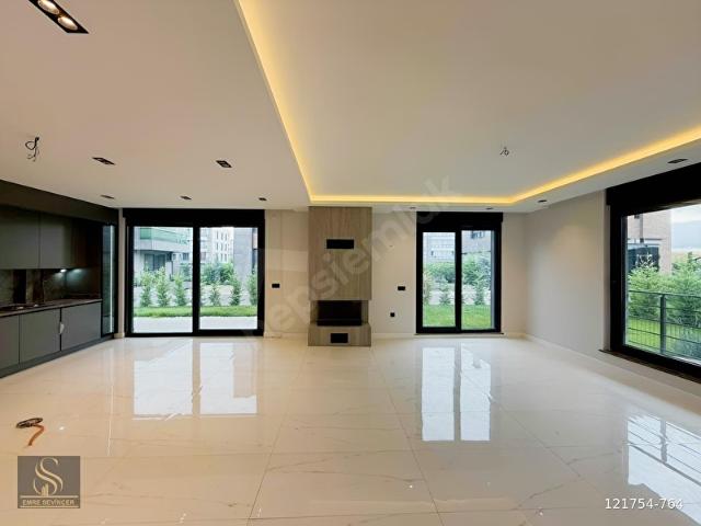 Zincirlikuyu Mahallesi, Tepebaşı içerisinde satılık Villa