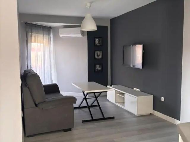 Apartamento en alquiler en Cerro-Amate, Sevilla