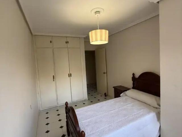 Apartamento en alquiler en Nervión, Sevilla