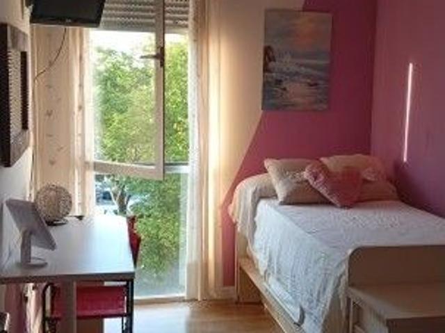 Apartamento en alquiler en San Pablo-Santa Justa, Sevilla