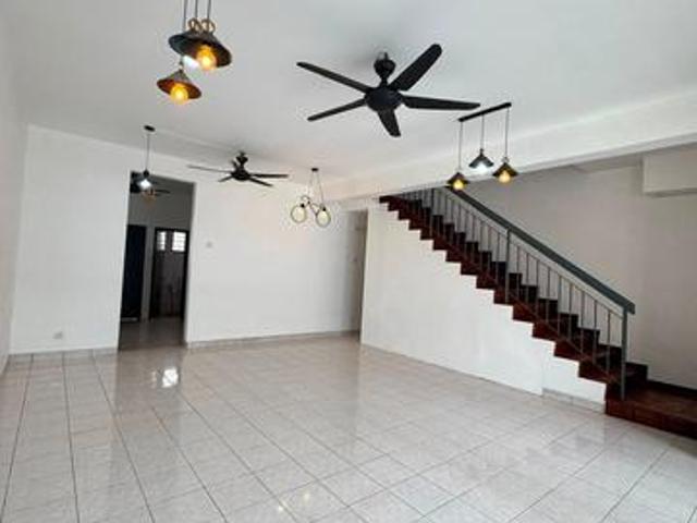 Terraced House for rent in Petaling, Alam Impian
